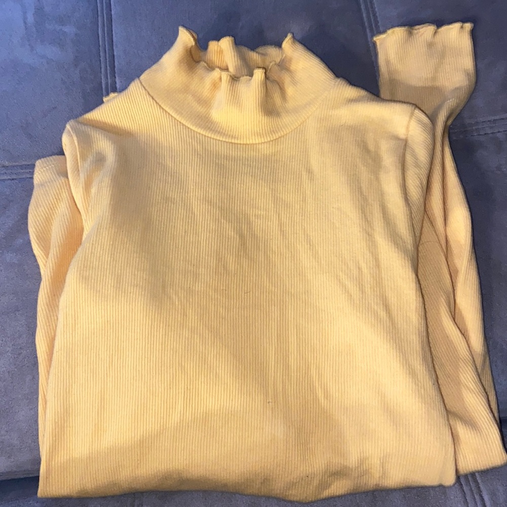 Hollister yellow turtleneck